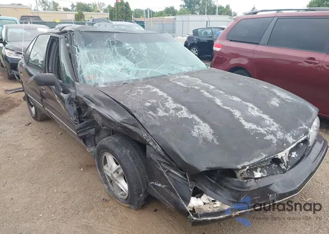 1998 Pontiac Bonneville Se z USA, uszkodzony, nr VIN 1G2HX52K0W4231870